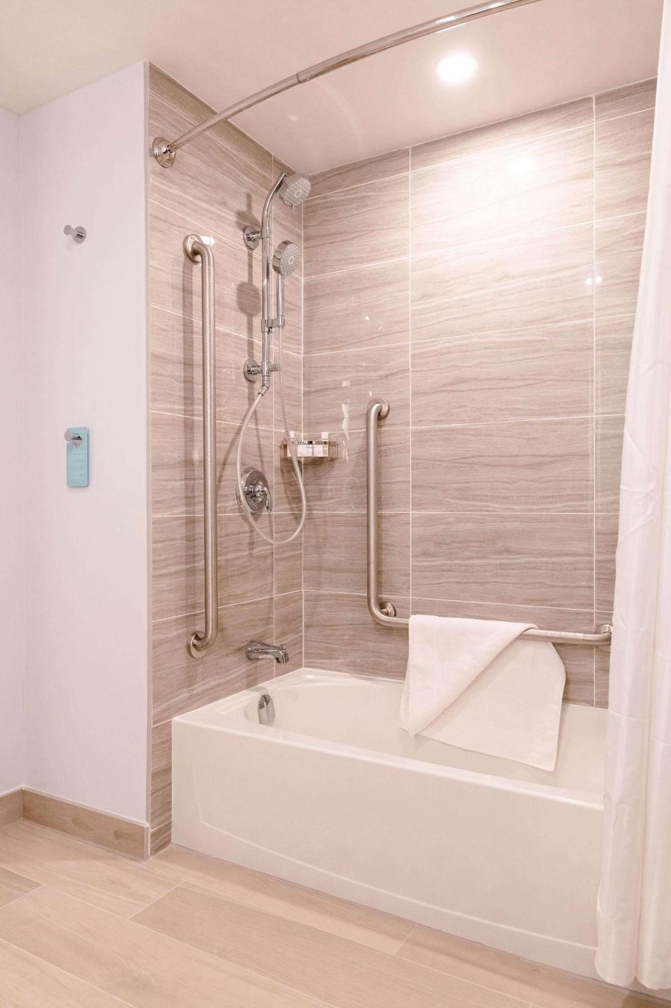 Hilton Garden Inn Sudbury, Ontario, Canada מראה חיצוני תמונה